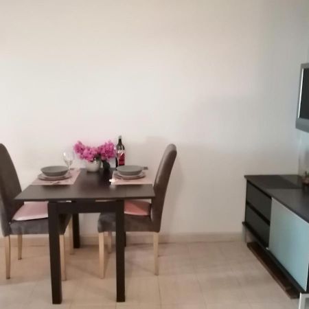 Sun & Love Apartment كوبر المظهر الخارجي الصورة